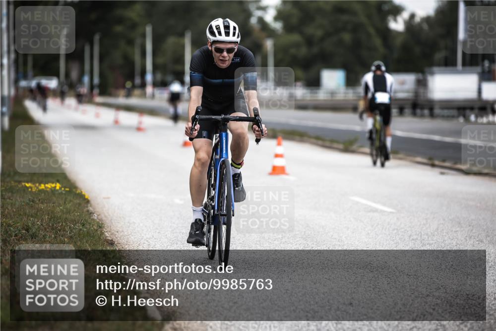 16.08.2026 - KN Förde Triathlon 2026 H.Heesch http://msf.ph/oto/9985763 16.08.2026 13:06:57 Radfahren 520, 525, 551, 583, 723 meine-sportfotos.de