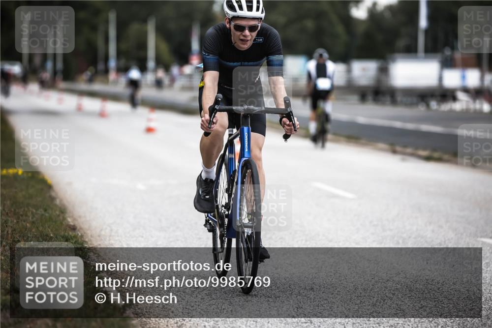 16.08.2026 - KN Förde Triathlon 2026 H.Heesch http://msf.ph/oto/9985769 16.08.2026 13:06:57 Radfahren 520, 525, 551, 583, 723 meine-sportfotos.de