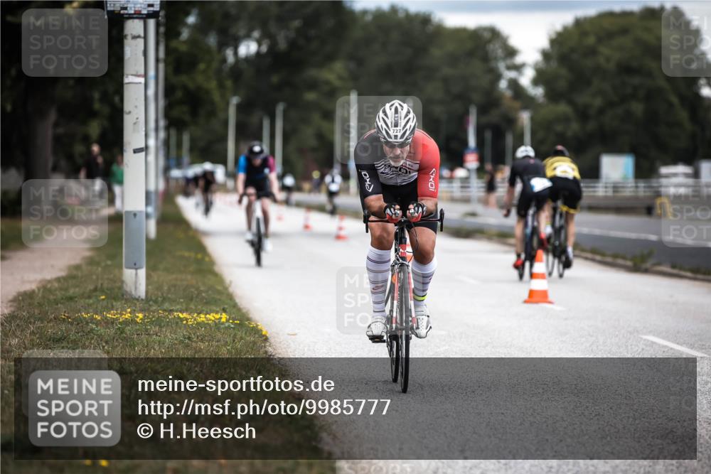 16.08.2026 - KN Förde Triathlon 2026 H.Heesch http://msf.ph/oto/9985777 16.08.2026 13:07:06 Radfahren 509, 543, 727 meine-sportfotos.de