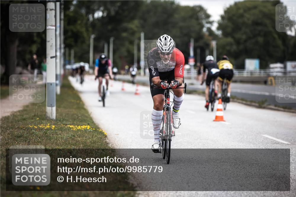 16.08.2026 - KN Förde Triathlon 2026 H.Heesch http://msf.ph/oto/9985779 16.08.2026 13:07:06 Radfahren 509, 543, 727 meine-sportfotos.de