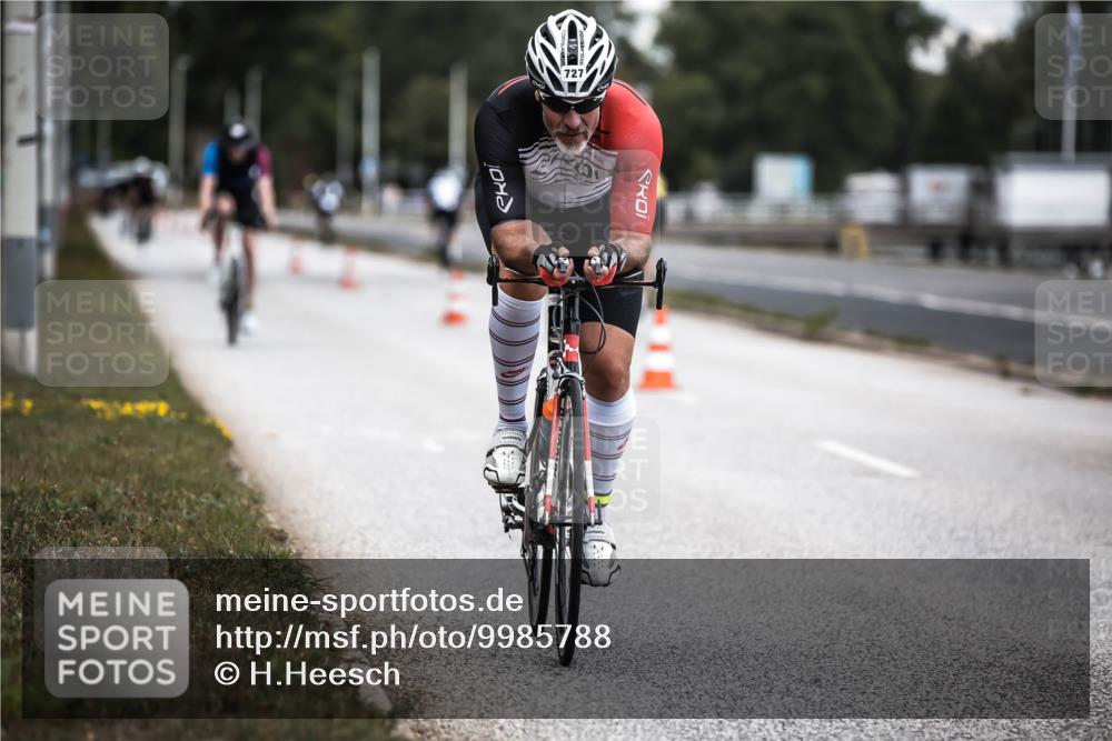 16.08.2026 - KN Förde Triathlon 2026 H.Heesch http://msf.ph/oto/9985788 16.08.2026 13:07:07 Radfahren 509, 543, 727 meine-sportfotos.de