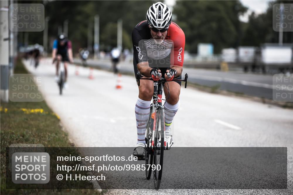16.08.2026 - KN Förde Triathlon 2026 H.Heesch http://msf.ph/oto/9985790 16.08.2026 13:07:07 Radfahren 509, 543, 727 meine-sportfotos.de