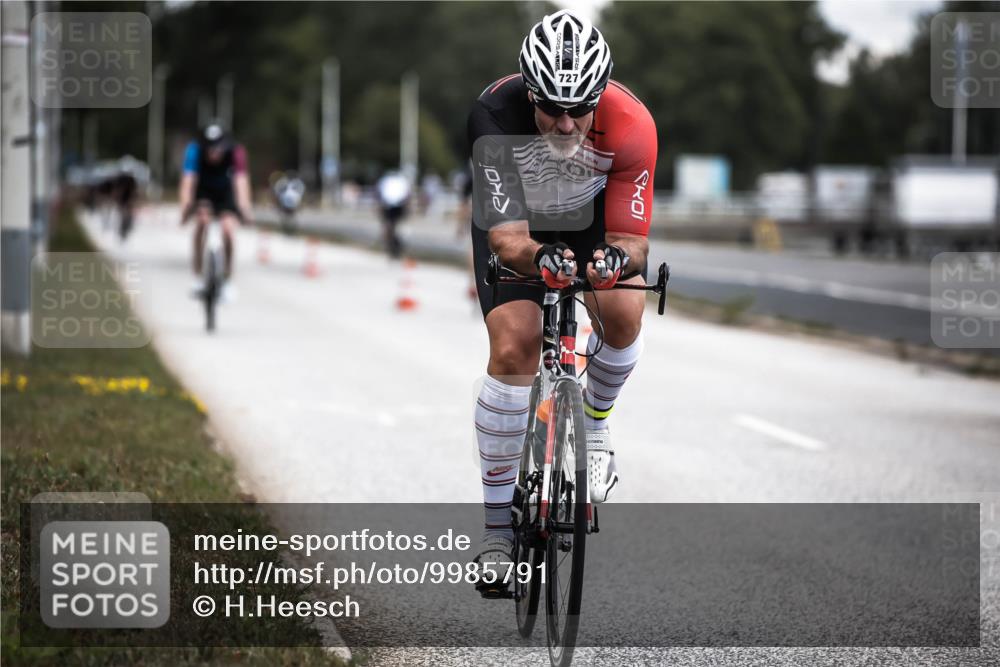 16.08.2026 - KN Förde Triathlon 2026 H.Heesch http://msf.ph/oto/9985791 16.08.2026 13:07:07 Radfahren 509, 543, 727 meine-sportfotos.de