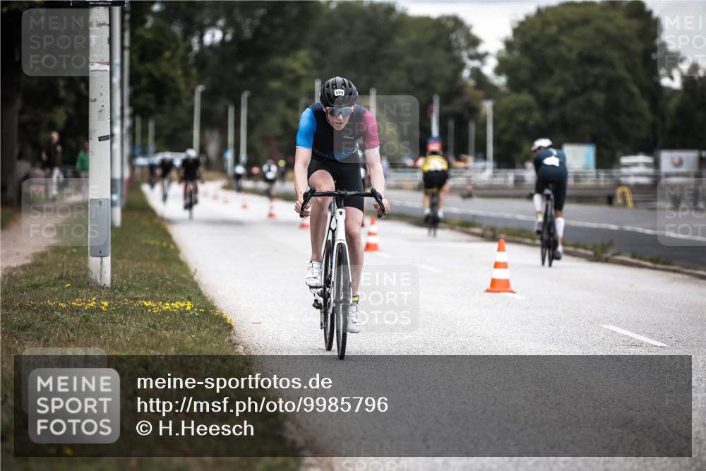 16.08.2026 - KN Förde Triathlon 2026 H.Heesch http://msf.ph/oto/9985796 16.08.2026 13:07:09 Radfahren 509, 543, 704, 727 meine-sportfotos.de