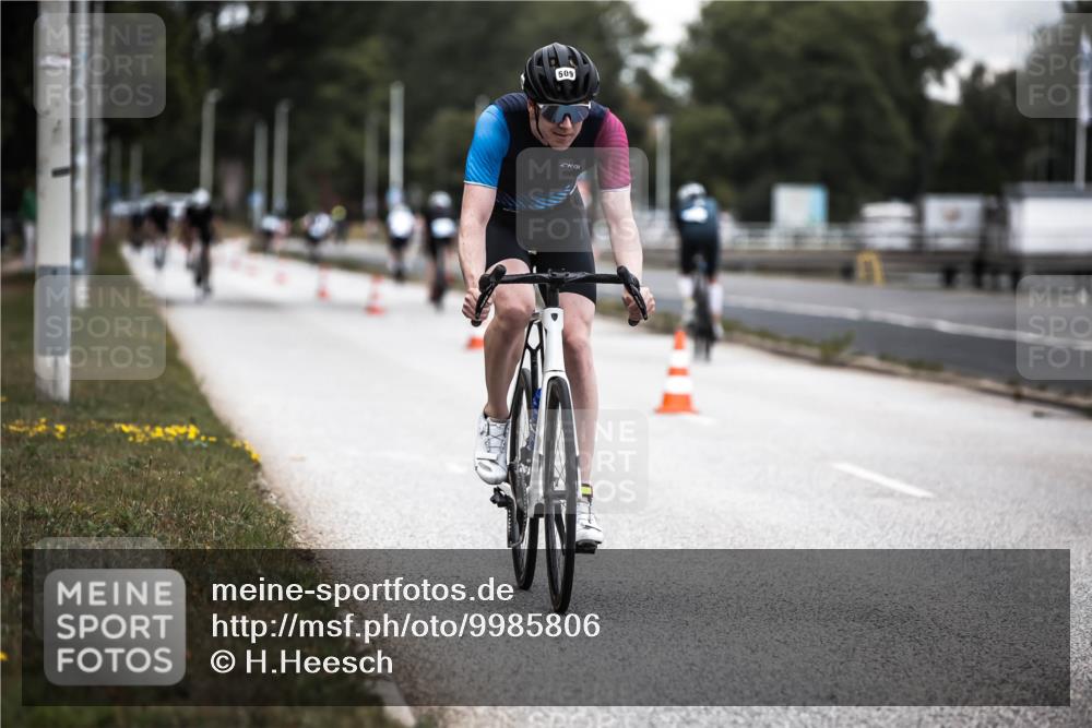 16.08.2026 - KN Förde Triathlon 2026 H.Heesch http://msf.ph/oto/9985806 16.08.2026 13:07:09 Radfahren 509, 543, 704, 727 meine-sportfotos.de
