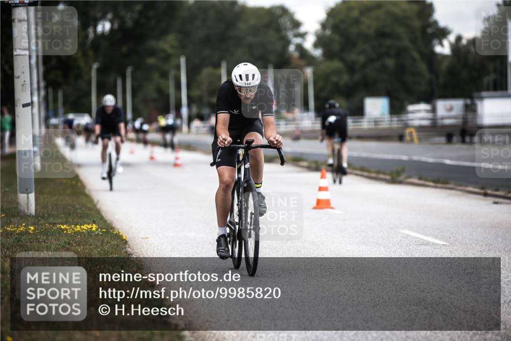 16.08.2026 - KN Förde Triathlon 2026 H.Heesch http://msf.ph/oto/9985820 16.08.2026 13:07:16 Radfahren 507, 704, 724, 740 meine-sportfotos.de