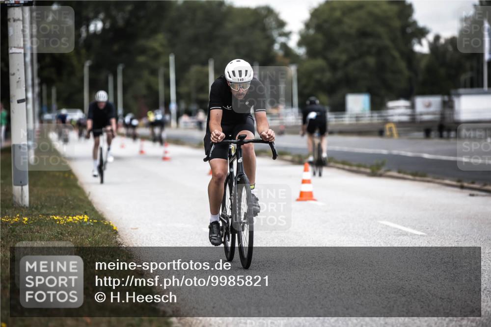 16.08.2026 - KN Förde Triathlon 2026 H.Heesch http://msf.ph/oto/9985821 16.08.2026 13:07:16 Radfahren 507, 704, 724, 740 meine-sportfotos.de
