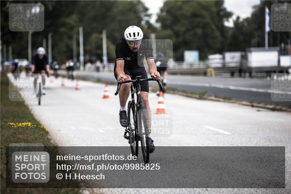 16.08.2026 - KN Förde Triathlon 2026 H.Heesch http://msf.ph/oto/9985825 16.08.2026 13:07:16 Radfahren 507, 704, 724, 740 meine-sportfotos.de