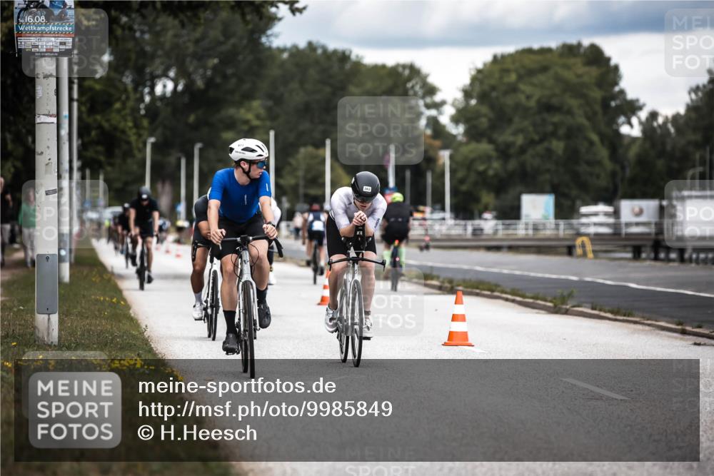 16.08.2026 - KN Förde Triathlon 2026 H.Heesch http://msf.ph/oto/9985849 16.08.2026 13:07:26 Radfahren 196, 511, 540, 552, 605, 611, 718, 735 meine-sportfotos.de