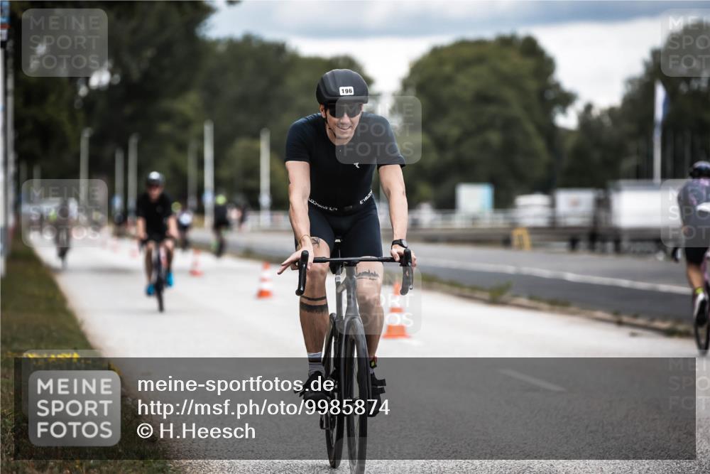 16.08.2026 - KN Förde Triathlon 2026 H.Heesch http://msf.ph/oto/9985874 16.08.2026 13:07:31 Radfahren 196, 511, 513, 540, 592, 605, 718, 735 meine-sportfotos.de