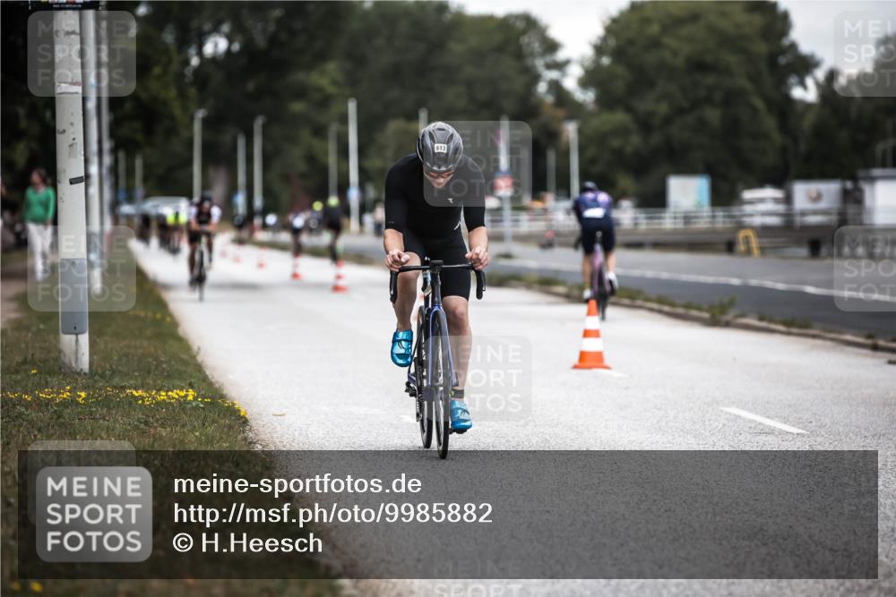 16.08.2026 - KN Förde Triathlon 2026 H.Heesch http://msf.ph/oto/9985882 16.08.2026 13:07:33 Radfahren 196, 513, 592 meine-sportfotos.de
