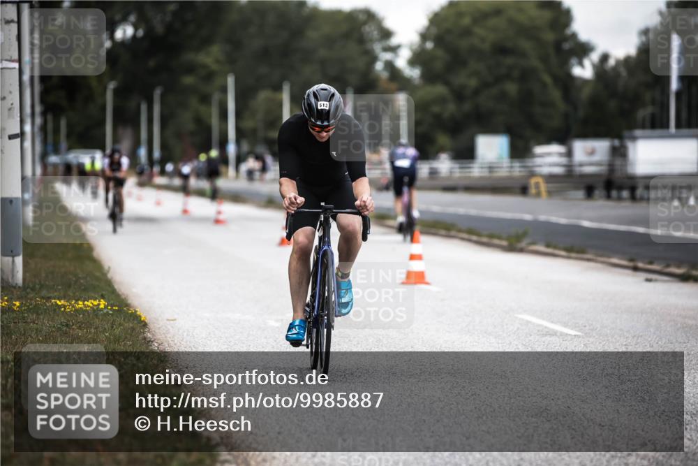 16.08.2026 - KN Förde Triathlon 2026 H.Heesch http://msf.ph/oto/9985887 16.08.2026 13:07:33 Radfahren 196, 513, 592 meine-sportfotos.de