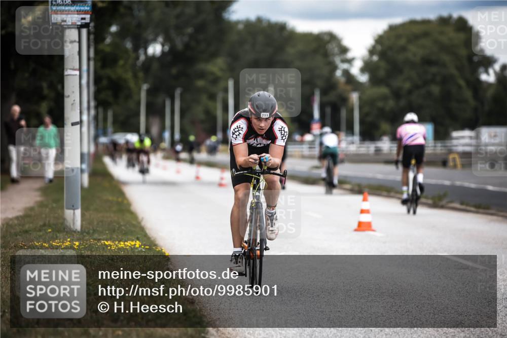 16.08.2026 - KN Förde Triathlon 2026 H.Heesch http://msf.ph/oto/9985901 16.08.2026 13:07:38 Radfahren 592, 711 meine-sportfotos.de