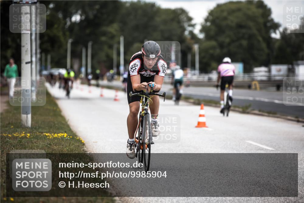 16.08.2026 - KN Förde Triathlon 2026 H.Heesch http://msf.ph/oto/9985904 16.08.2026 13:07:38 Radfahren 592, 711 meine-sportfotos.de