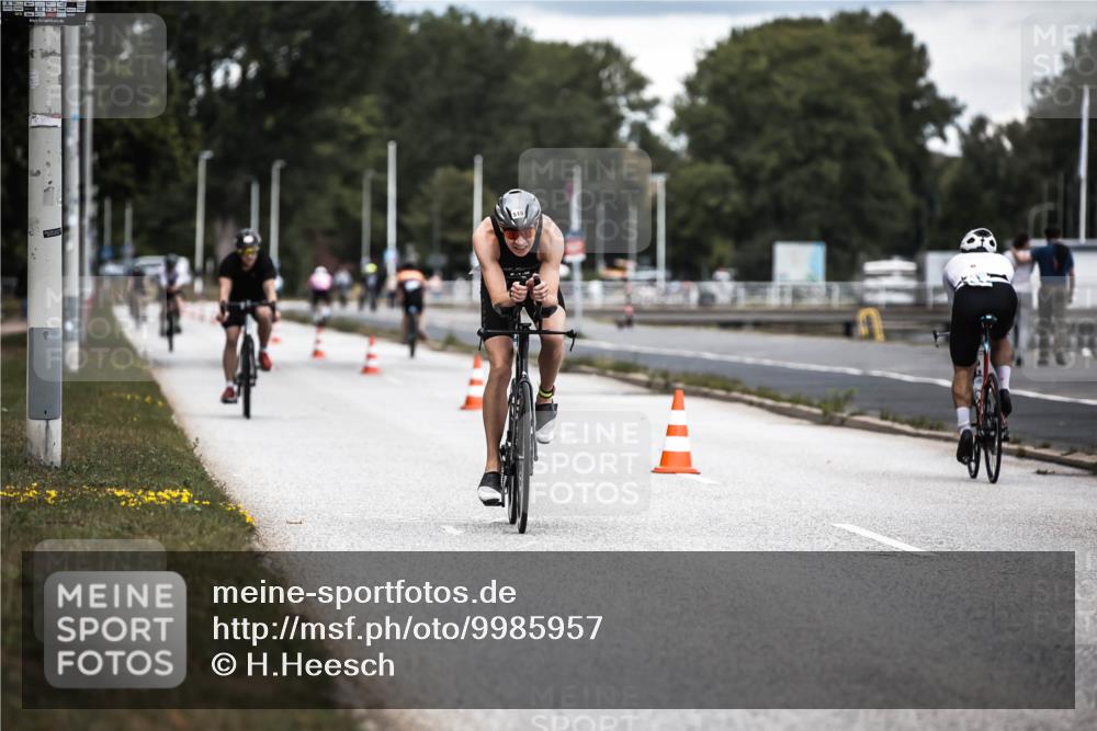16.08.2026 - KN Förde Triathlon 2026 H.Heesch http://msf.ph/oto/9985957 16.08.2026 13:07:51 Radfahren 521, 530, 562, 594, 603, 743 meine-sportfotos.de