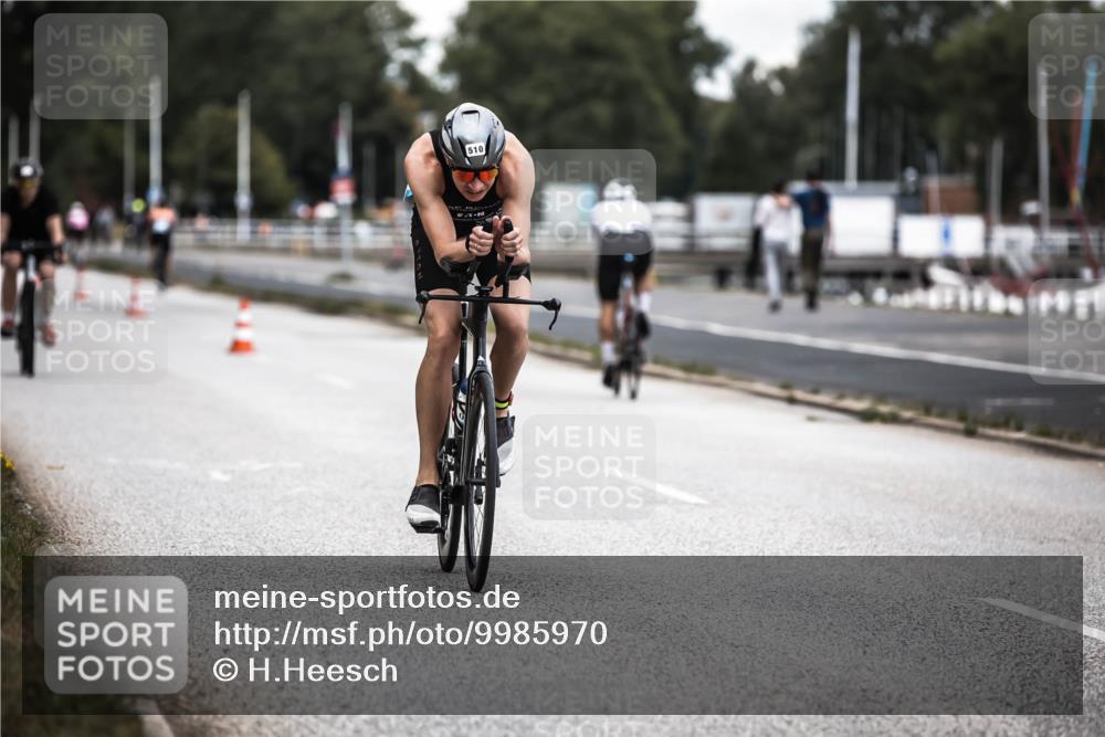 16.08.2026 - KN Förde Triathlon 2026 H.Heesch http://msf.ph/oto/9985970 16.08.2026 13:07:52 Radfahren 562, 594, 603 meine-sportfotos.de