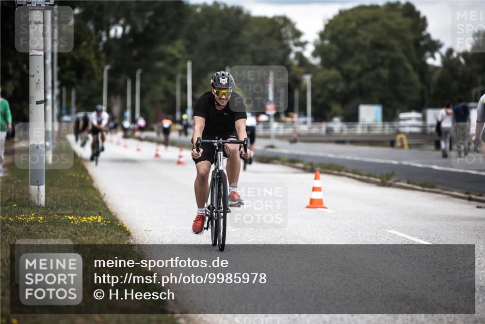 16.08.2026 - KN Förde Triathlon 2026 H.Heesch http://msf.ph/oto/9985978 16.08.2026 13:07:54 Radfahren 562, 594, 603 meine-sportfotos.de