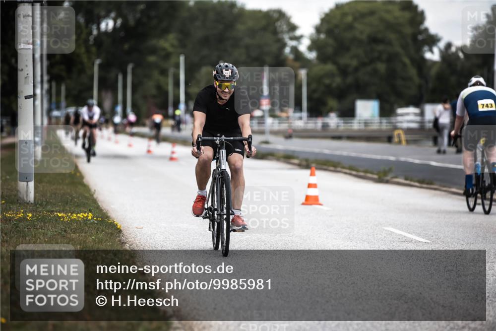 16.08.2026 - KN Förde Triathlon 2026 H.Heesch http://msf.ph/oto/9985981 16.08.2026 13:07:54 Radfahren 562, 594, 603 meine-sportfotos.de