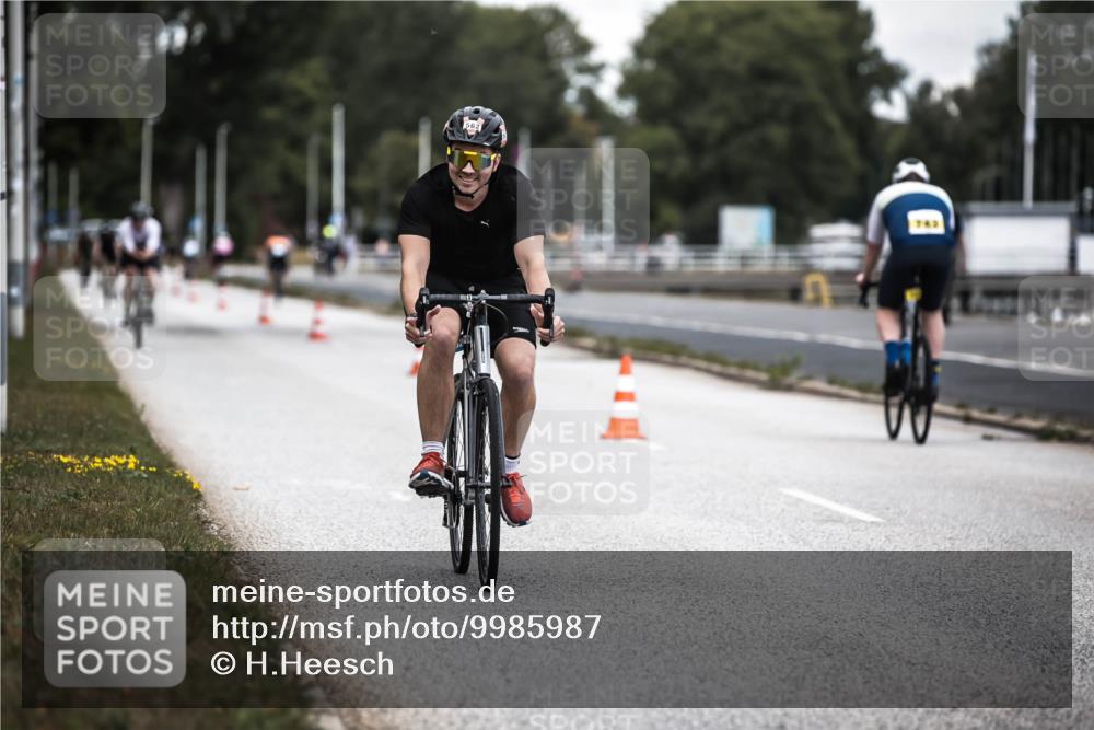 16.08.2026 - KN Förde Triathlon 2026 H.Heesch http://msf.ph/oto/9985987 16.08.2026 13:07:55 Radfahren 562, 594, 603, 738 meine-sportfotos.de