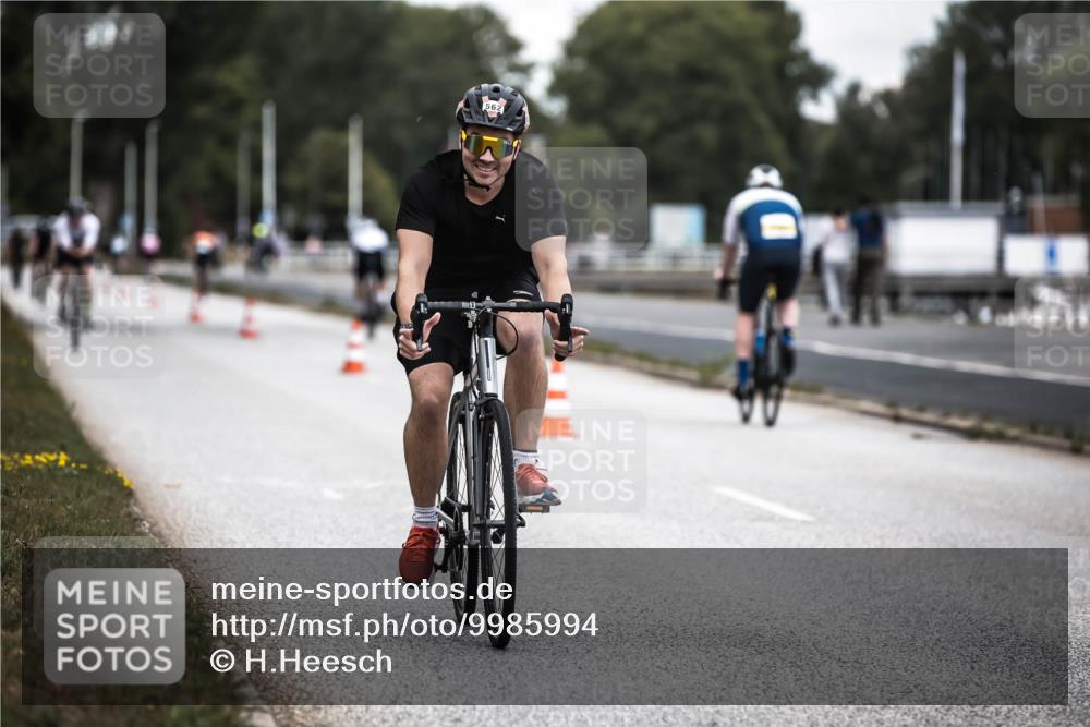 16.08.2026 - KN Förde Triathlon 2026 H.Heesch http://msf.ph/oto/9985994 16.08.2026 13:07:55 Radfahren 562, 594, 603, 738 meine-sportfotos.de