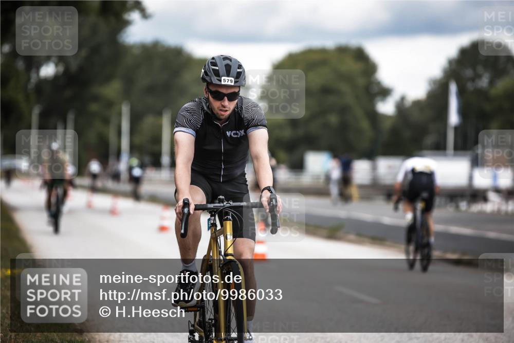 16.08.2026 - KN Förde Triathlon 2026 H.Heesch http://msf.ph/oto/9986033 16.08.2026 13:08:06 Radfahren 565, 579, 710 meine-sportfotos.de