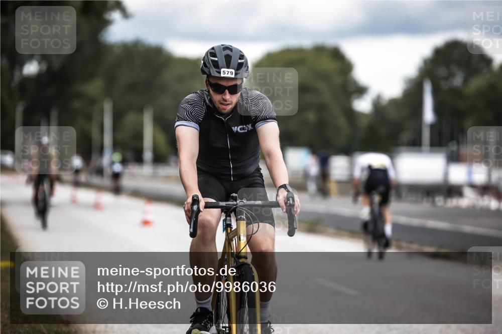 16.08.2026 - KN Förde Triathlon 2026 H.Heesch http://msf.ph/oto/9986036 16.08.2026 13:08:06 Radfahren 565, 579, 710 meine-sportfotos.de