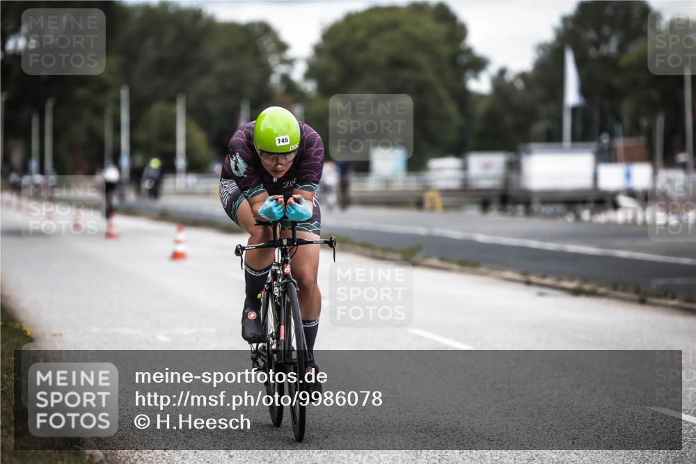 16.08.2026 - KN Förde Triathlon 2026 H.Heesch http://msf.ph/oto/9986078 16.08.2026 13:08:21 Radfahren 541, 572, 584, 590, 602, 607, 612, 722, 745 meine-sportfotos.de