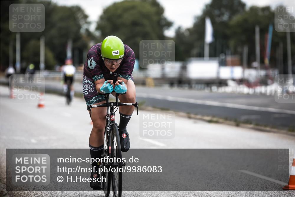 16.08.2026 - KN Förde Triathlon 2026 H.Heesch http://msf.ph/oto/9986083 16.08.2026 13:08:21 Radfahren 541, 572, 584, 590, 602, 607, 612, 722, 745 meine-sportfotos.de