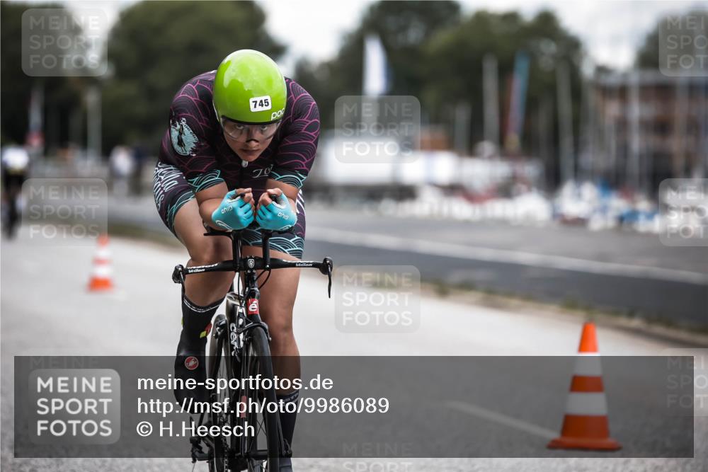 16.08.2026 - KN Förde Triathlon 2026 H.Heesch http://msf.ph/oto/9986089 16.08.2026 13:08:22 Radfahren 541, 584, 590, 602, 607, 612, 722, 745 meine-sportfotos.de