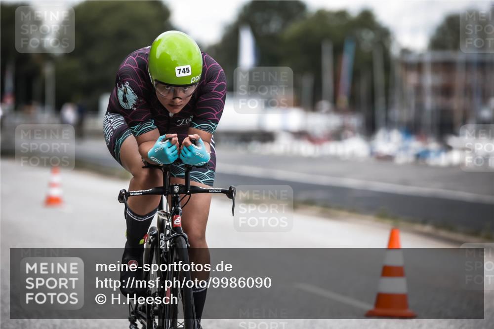 16.08.2026 - KN Förde Triathlon 2026 H.Heesch http://msf.ph/oto/9986090 16.08.2026 13:08:22 Radfahren 541, 584, 590, 602, 607, 612, 722, 745 meine-sportfotos.de