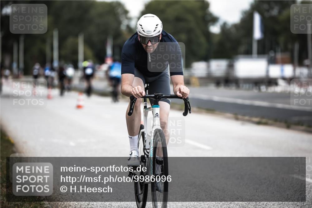 16.08.2026 - KN Förde Triathlon 2026 H.Heesch http://msf.ph/oto/9986096 16.08.2026 13:08:37 Radfahren 547, 576, 715 meine-sportfotos.de