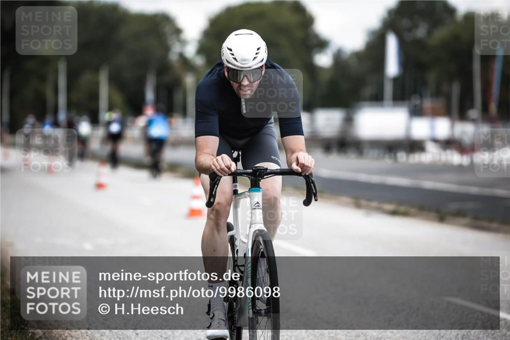 16.08.2026 - KN Förde Triathlon 2026 H.Heesch http://msf.ph/oto/9986098 16.08.2026 13:08:38 Radfahren 576, 715 meine-sportfotos.de