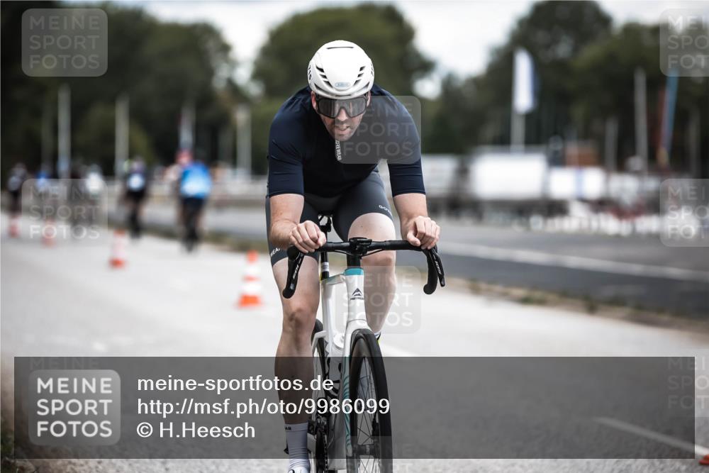 16.08.2026 - KN Förde Triathlon 2026 H.Heesch http://msf.ph/oto/9986099 16.08.2026 13:08:38 Radfahren 576, 715 meine-sportfotos.de