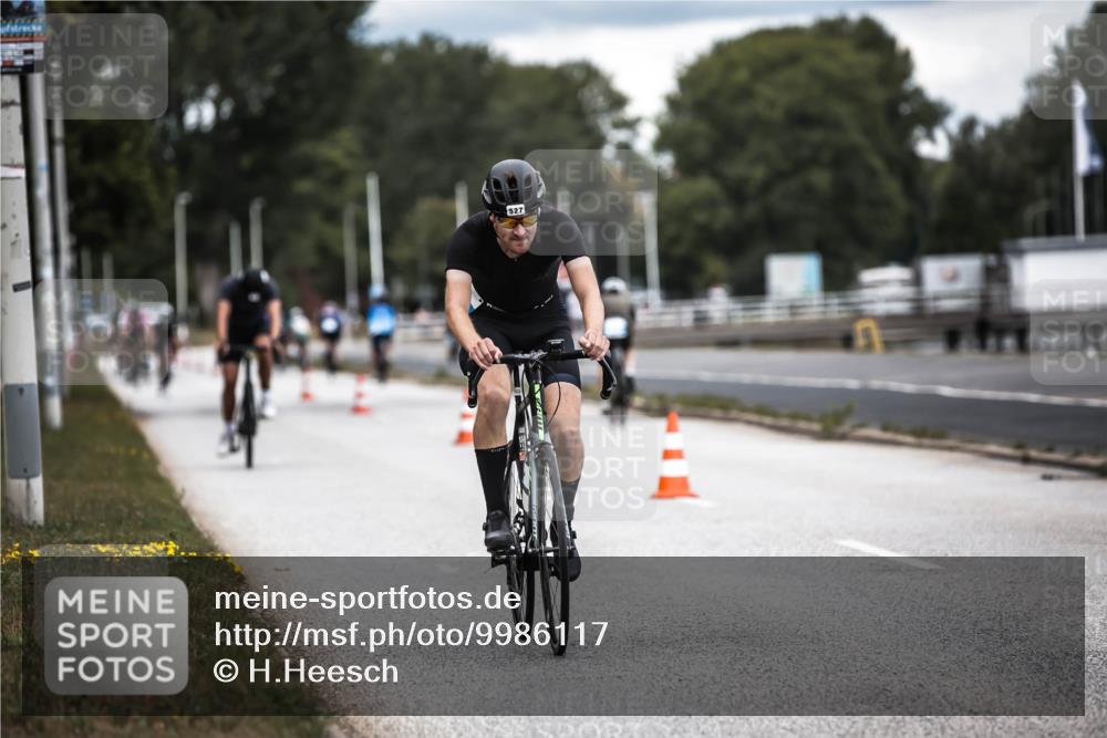 16.08.2026 - KN Förde Triathlon 2026 H.Heesch http://msf.ph/oto/9986117 16.08.2026 13:08:44 Radfahren 527, 576, 586, 598 meine-sportfotos.de