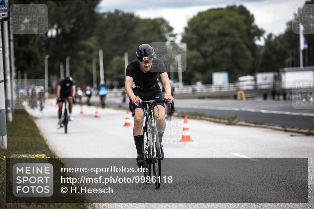 16.08.2026 - KN Förde Triathlon 2026 H.Heesch http://msf.ph/oto/9986118 16.08.2026 13:08:44 Radfahren 527, 576, 586, 598 meine-sportfotos.de