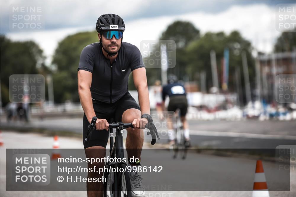 16.08.2026 - KN Förde Triathlon 2026 H.Heesch http://msf.ph/oto/9986142 16.08.2026 13:08:48 Radfahren 527, 581, 586, 598, 716 meine-sportfotos.de