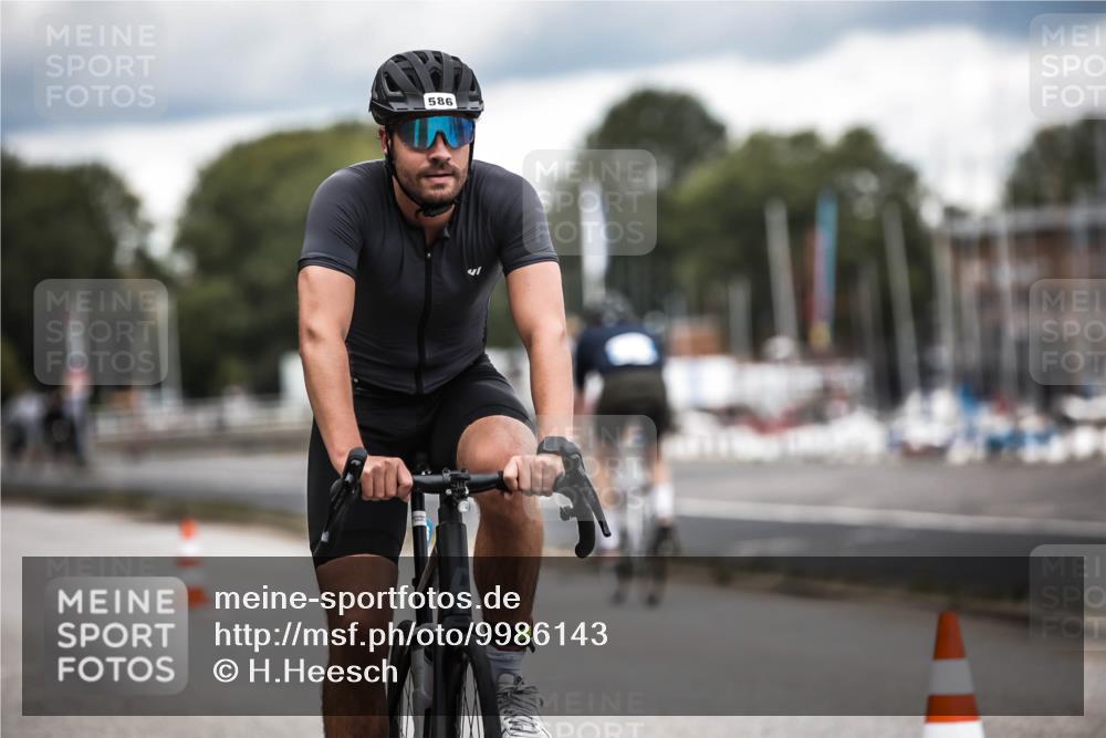 16.08.2026 - KN Förde Triathlon 2026 H.Heesch http://msf.ph/oto/9986143 16.08.2026 13:08:49 Radfahren 581, 586, 598, 716, 725 meine-sportfotos.de