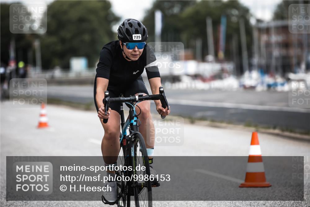 16.08.2026 - KN Förde Triathlon 2026 H.Heesch http://msf.ph/oto/9986153 16.08.2026 13:08:54 Radfahren 581, 600, 713, 714, 716, 725 meine-sportfotos.de