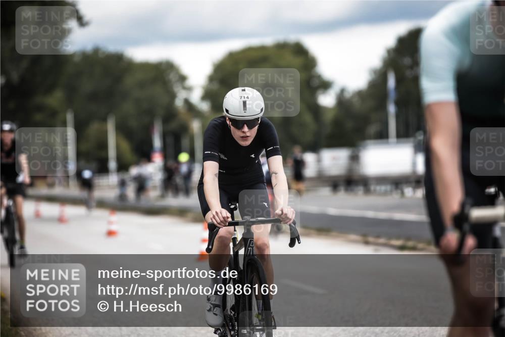 16.08.2026 - KN Förde Triathlon 2026 H.Heesch http://msf.ph/oto/9986169 16.08.2026 13:08:57 Radfahren 591, 600, 713, 714, 725 meine-sportfotos.de