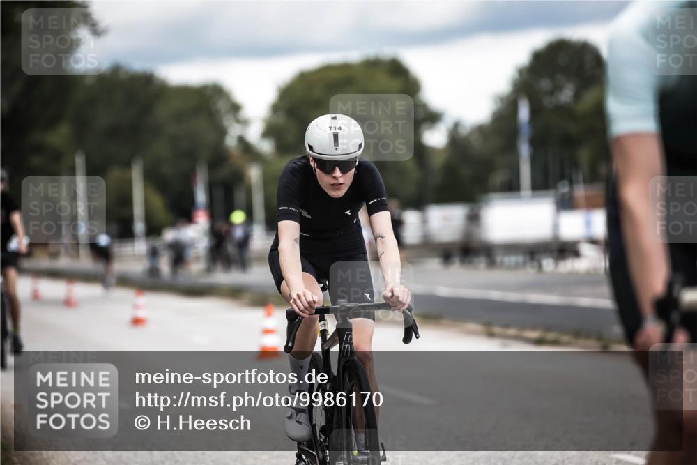 16.08.2026 - KN Förde Triathlon 2026 H.Heesch http://msf.ph/oto/9986170 16.08.2026 13:08:57 Radfahren 591, 600, 713, 714, 725 meine-sportfotos.de