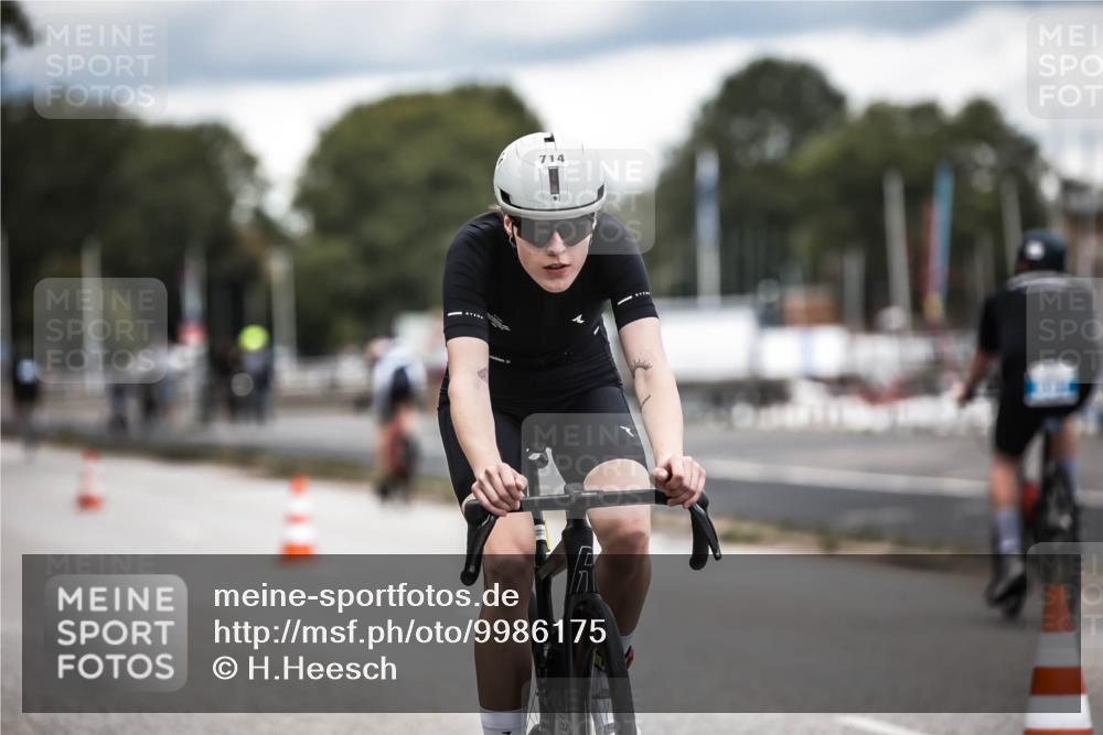 16.08.2026 - KN Förde Triathlon 2026 H.Heesch http://msf.ph/oto/9986175 16.08.2026 13:08:57 Radfahren 591, 600, 713, 714, 725 meine-sportfotos.de