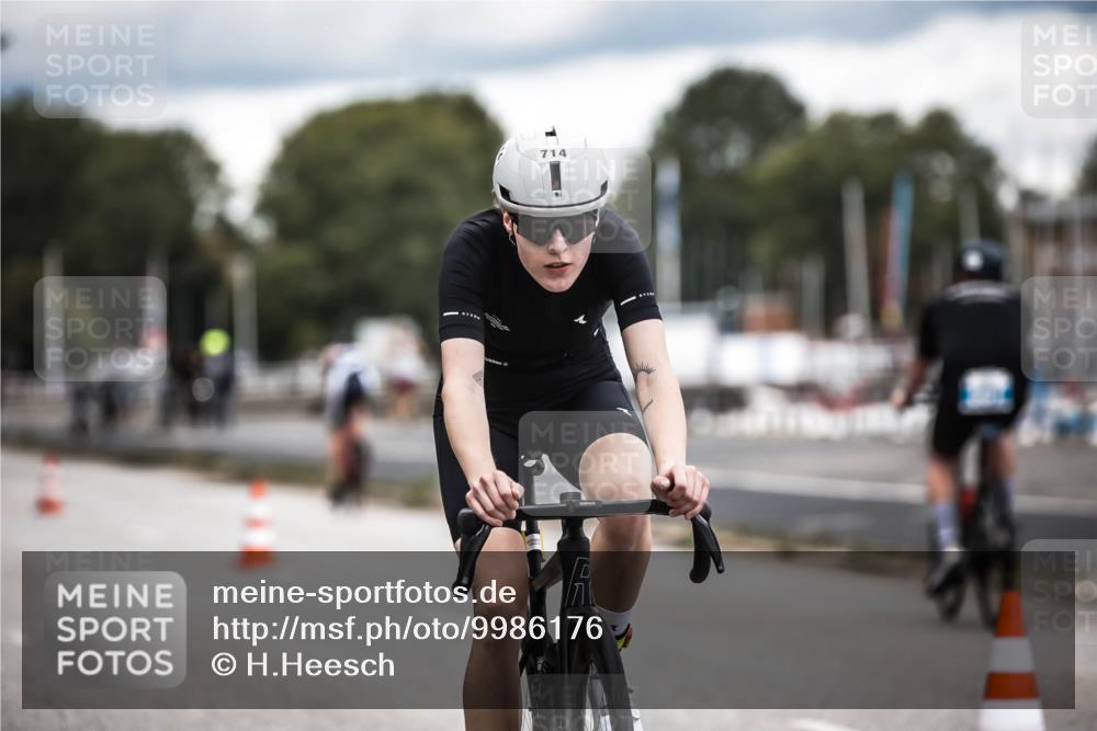16.08.2026 - KN Förde Triathlon 2026 H.Heesch http://msf.ph/oto/9986176 16.08.2026 13:08:57 Radfahren 591, 600, 713, 714, 725 meine-sportfotos.de