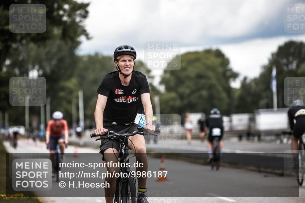 16.08.2026 - KN Förde Triathlon 2026 H.Heesch http://msf.ph/oto/9986187 16.08.2026 13:09:00 Radfahren 591, 600, 707, 709, 714 meine-sportfotos.de