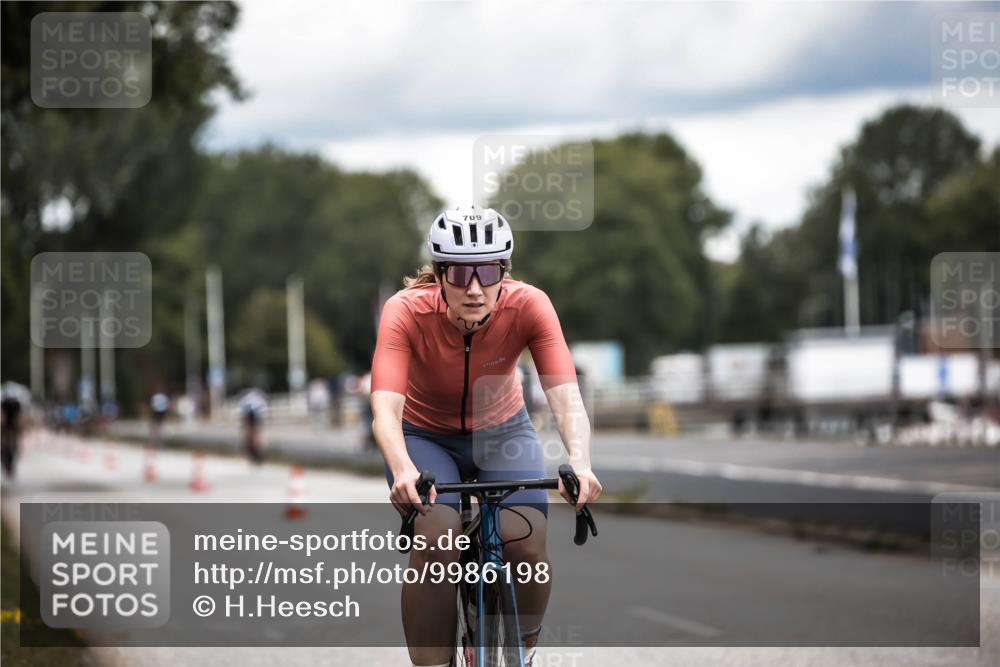 16.08.2026 - KN Förde Triathlon 2026 H.Heesch http://msf.ph/oto/9986198 16.08.2026 13:09:02 Radfahren 589, 591, 707, 709 meine-sportfotos.de