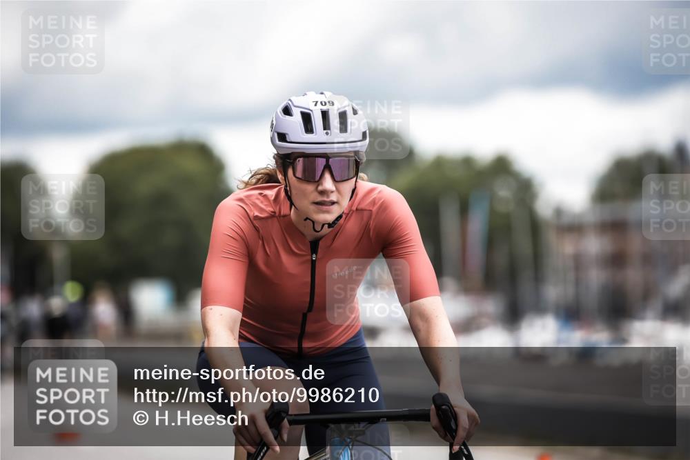 16.08.2026 - KN Förde Triathlon 2026 H.Heesch http://msf.ph/oto/9986210 16.08.2026 13:09:03 Radfahren 589, 591, 707, 709 meine-sportfotos.de
