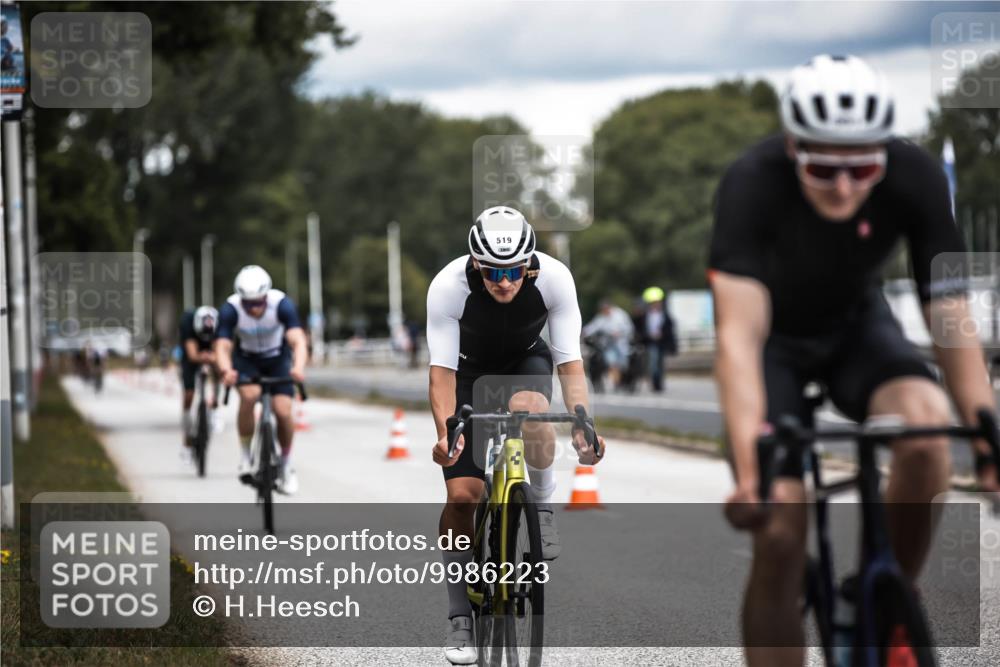 16.08.2026 - KN Förde Triathlon 2026 H.Heesch http://msf.ph/oto/9986223 16.08.2026 13:09:11 Radfahren 505, 519, 520, 522, 525, 551, 746 meine-sportfotos.de