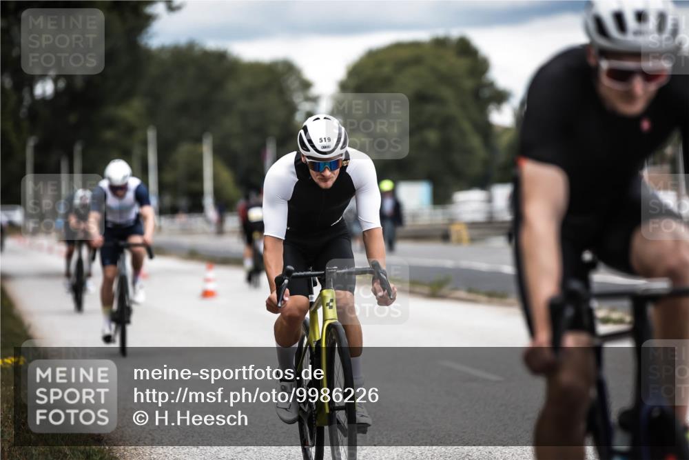 16.08.2026 - KN Förde Triathlon 2026 H.Heesch http://msf.ph/oto/9986226 16.08.2026 13:09:11 Radfahren 505, 519, 520, 522, 525, 551, 746 meine-sportfotos.de