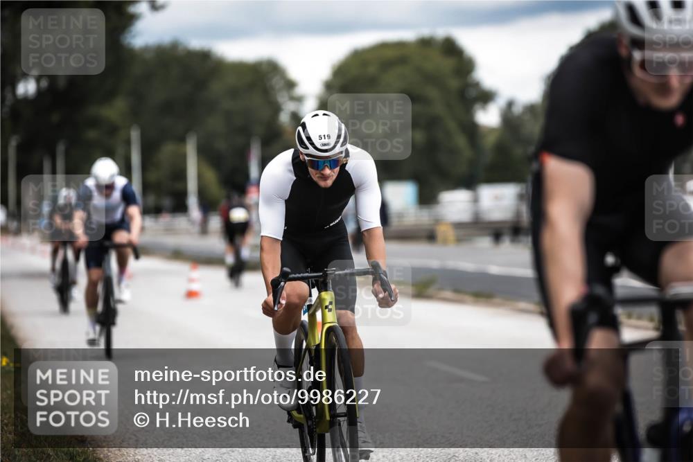 16.08.2026 - KN Förde Triathlon 2026 H.Heesch http://msf.ph/oto/9986227 16.08.2026 13:09:11 Radfahren 505, 519, 520, 522, 525, 551, 746 meine-sportfotos.de