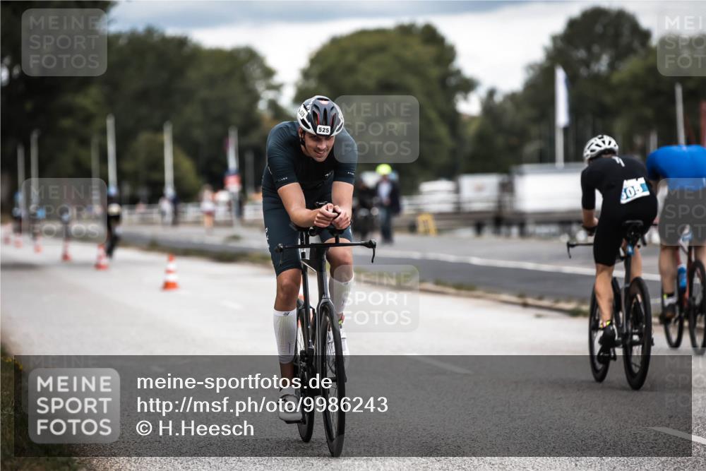 16.08.2026 - KN Förde Triathlon 2026 H.Heesch http://msf.ph/oto/9986243 16.08.2026 13:09:14 Radfahren 519, 520, 522, 525, 551 meine-sportfotos.de