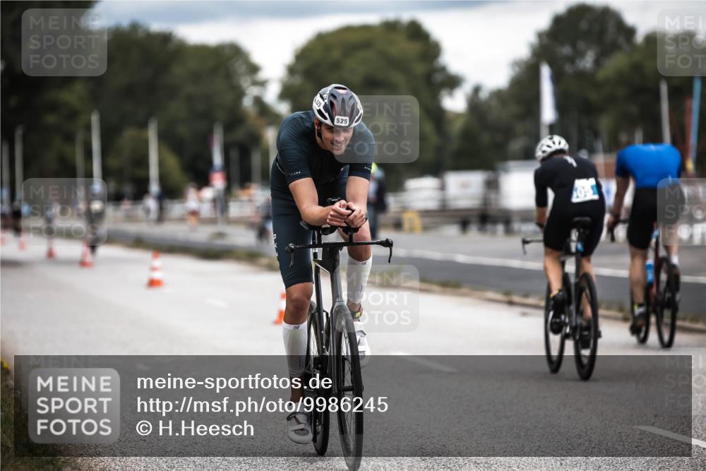 16.08.2026 - KN Förde Triathlon 2026 H.Heesch http://msf.ph/oto/9986245 16.08.2026 13:09:14 Radfahren 519, 520, 522, 525, 551 meine-sportfotos.de